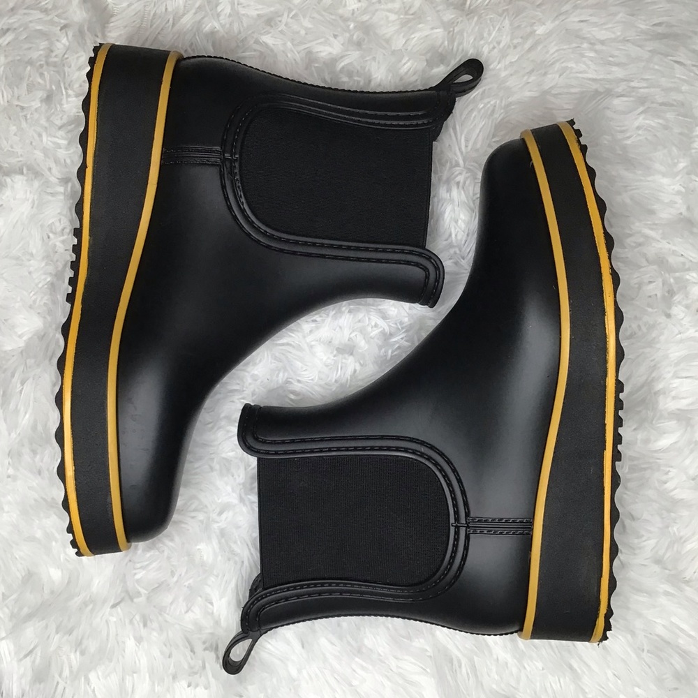 Bernardo Black Willa Boots